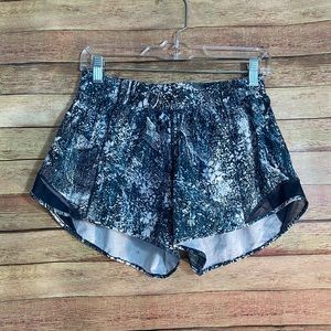 Lululemon patterned hotty hot shorts